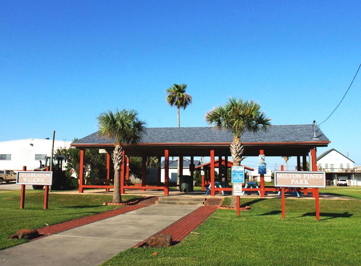 A Sunny Sandbar Galveston Bagian luar foto